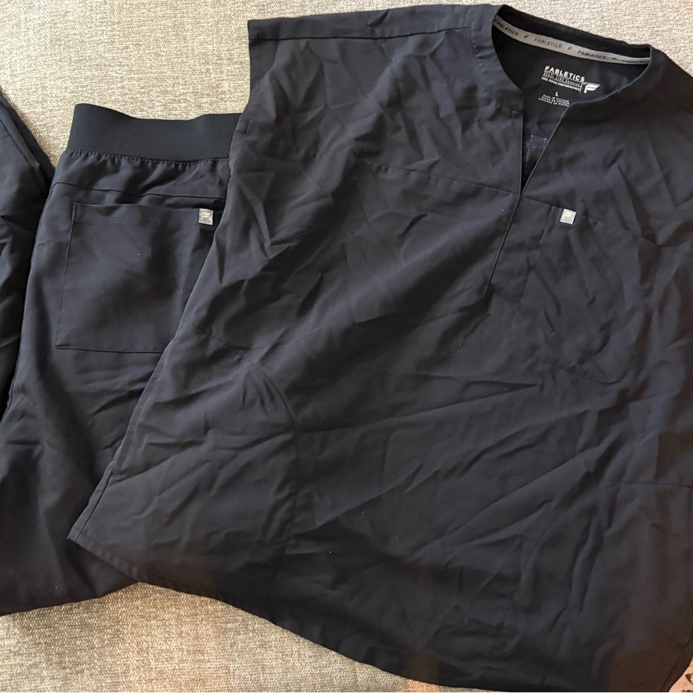 Fabletics Black V-Neck Scrub Top and Pants Set